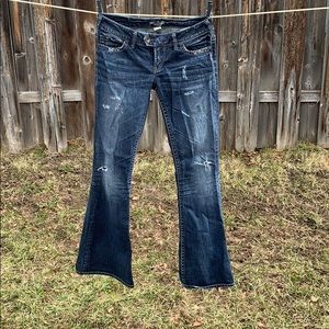 Silver Tuesday 22 flare jeans.